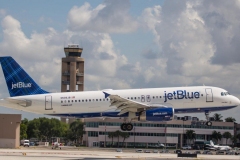 airbus320_jetblue_07122015-0639